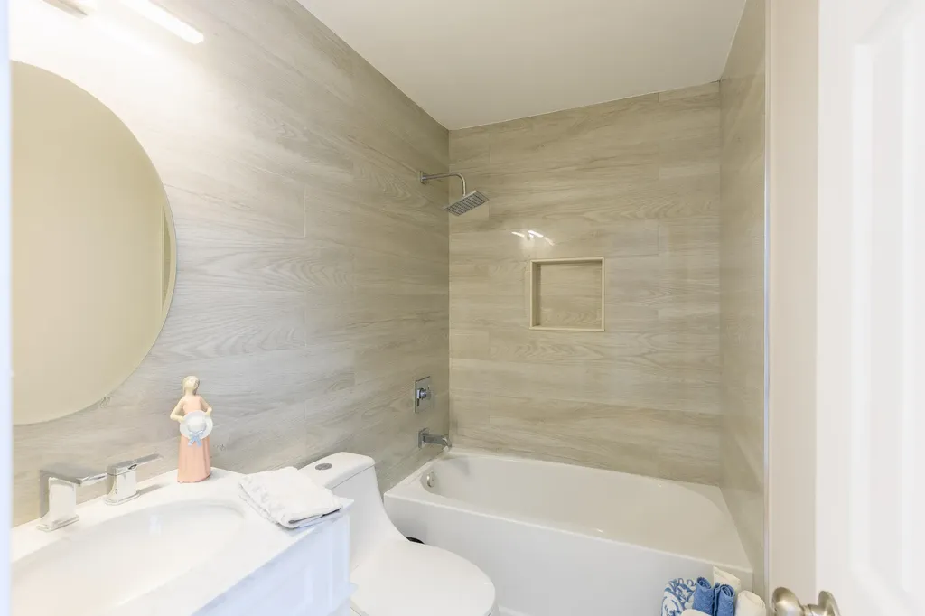 5241 Jog Lane Delray Beach FL 33484