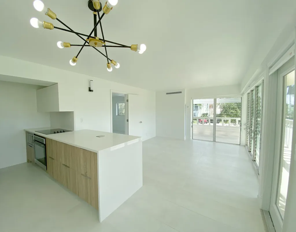 2755 NE 28th Avenue Lighthouse Point FL 33064