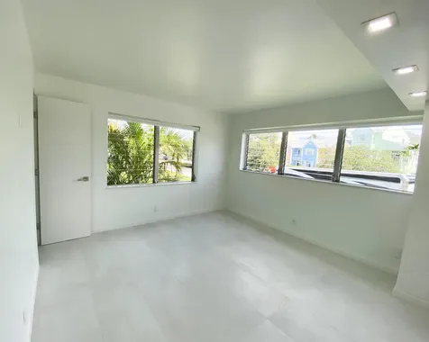 2755 NE 28th Avenue Lighthouse Point FL 33064