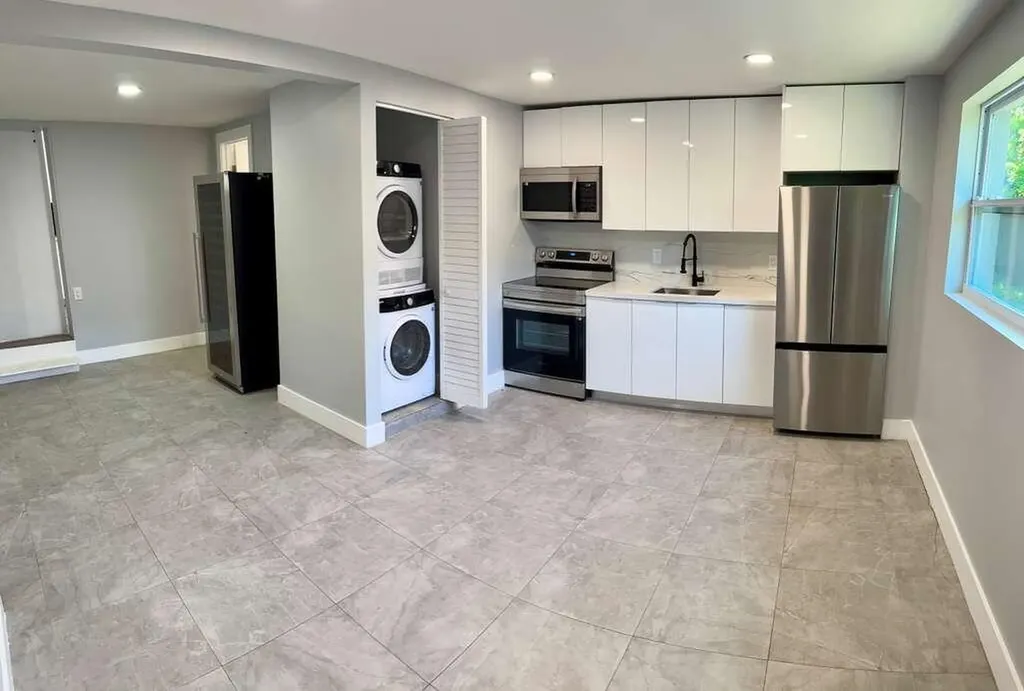 2865 NE 13th Avenue Pompano Beach FL 33064