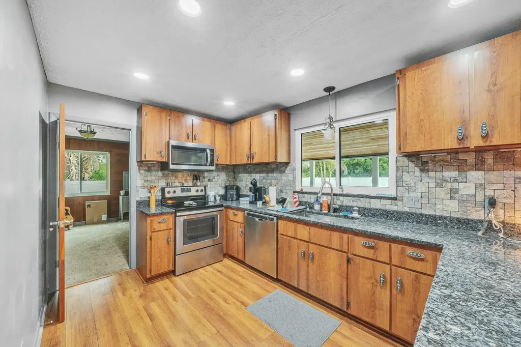 6145 SE Audubon Lane Hobe Sound FL 33455