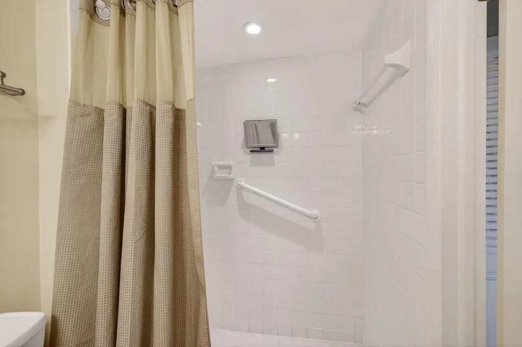 145 S Ocean Avenue Palm Beach Shores FL 33404