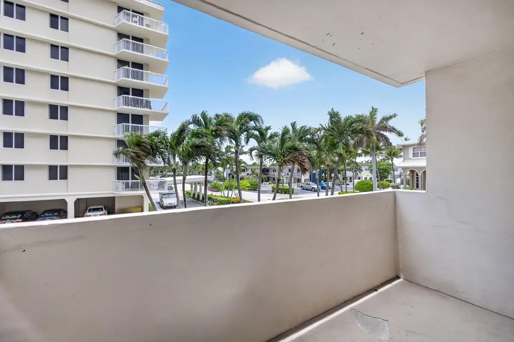 145 S Ocean Avenue Palm Beach Shores FL 33404