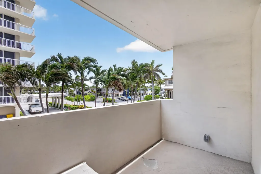 145 S Ocean Avenue Palm Beach Shores FL 33404