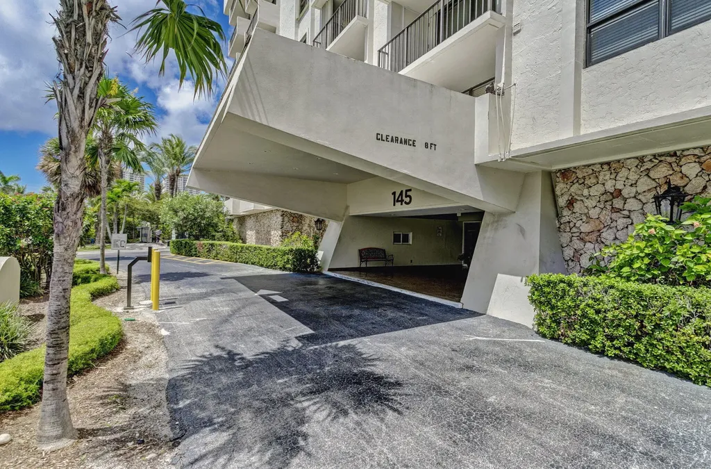 145 S Ocean Avenue Palm Beach Shores FL 33404
