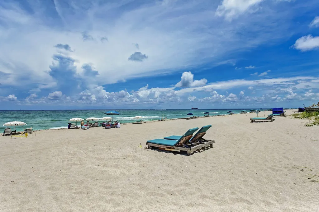 145 S Ocean Avenue Palm Beach Shores FL 33404