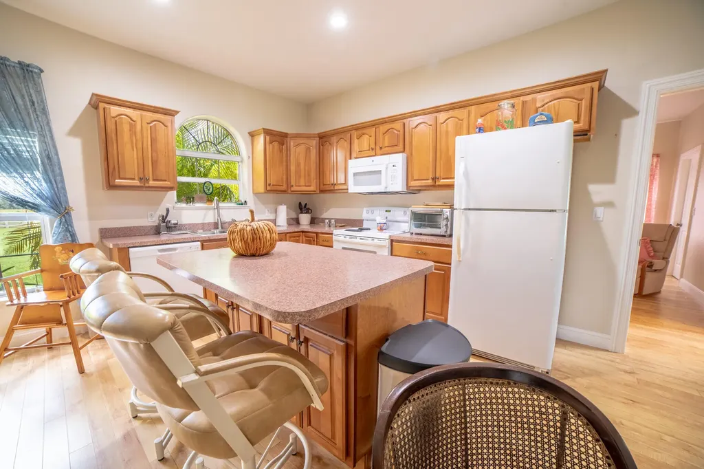 7611 SW 21st Parkway Okeechobee FL 34974