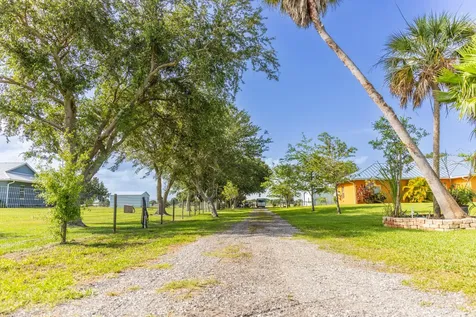 7611 SW 21st Parkway Okeechobee FL 34974