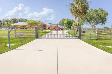 7611 SW 21st Parkway Okeechobee FL 34974