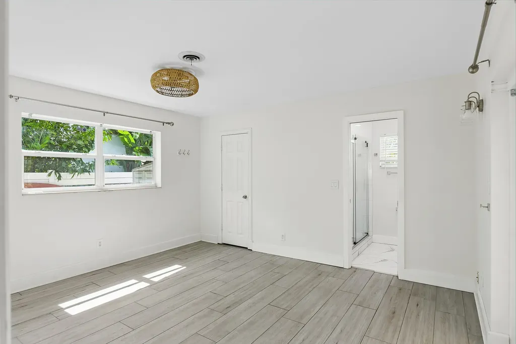 1460 NE 55th Street Fort Lauderdale FL 33334