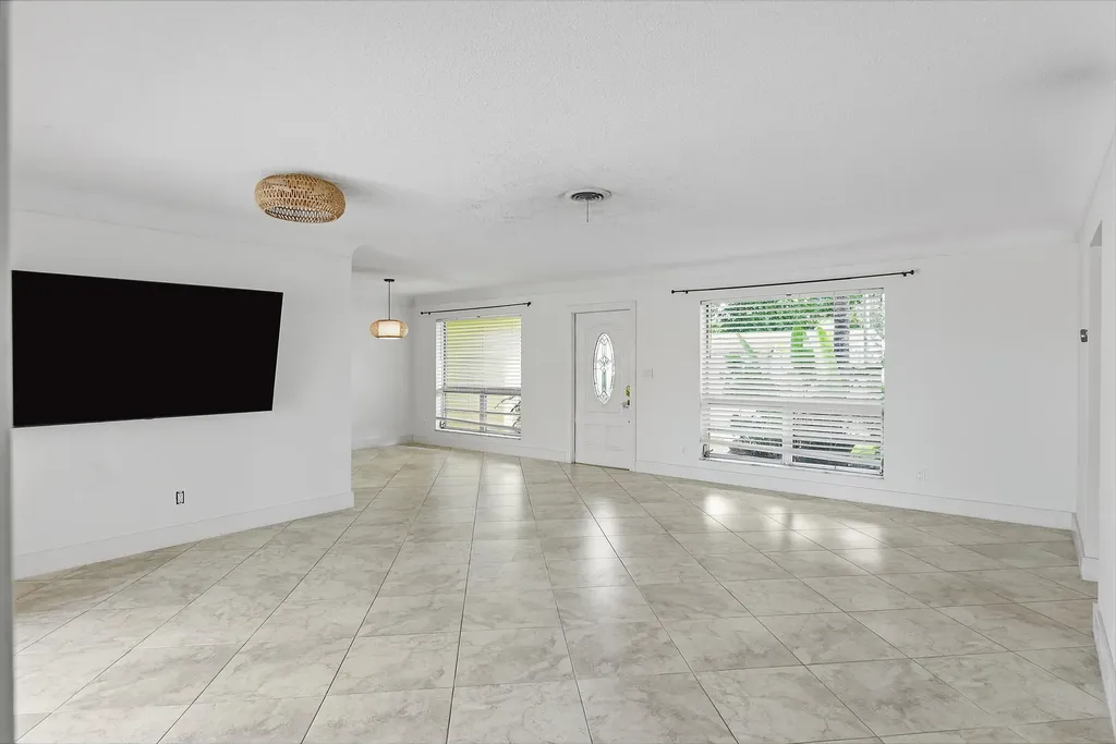 1460 NE 55th Street Fort Lauderdale FL 33334
