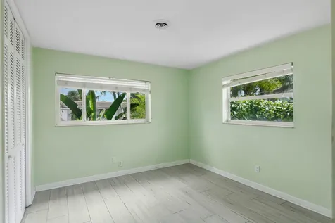 1460 NE 55th Street Fort Lauderdale FL 33334