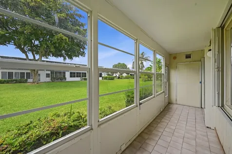 132 Cambridge F West Palm Beach FL 33417