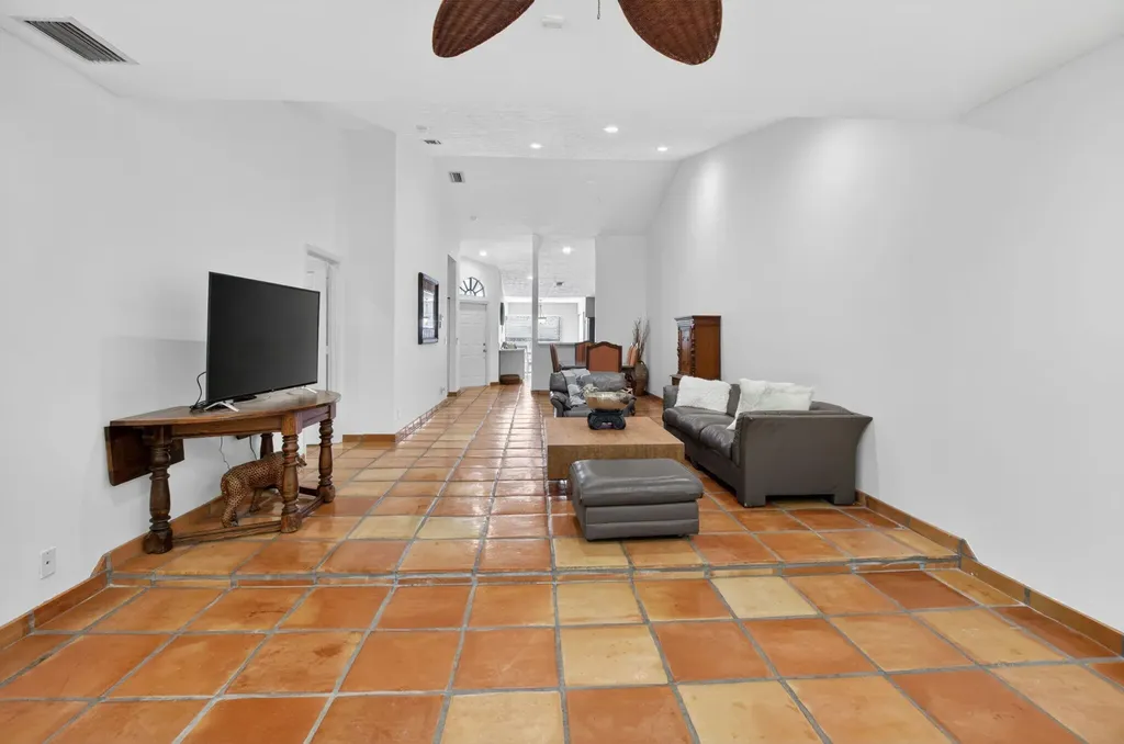22663 Meridiana Drive Boca Raton FL 33433