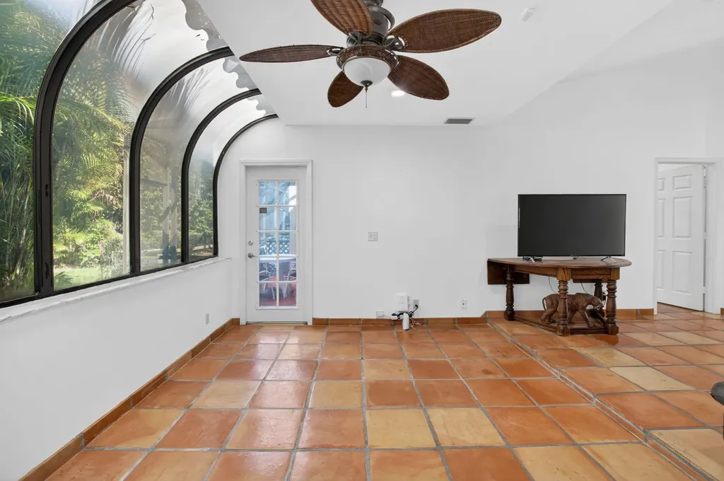 22663 Meridiana Drive Boca Raton FL 33433