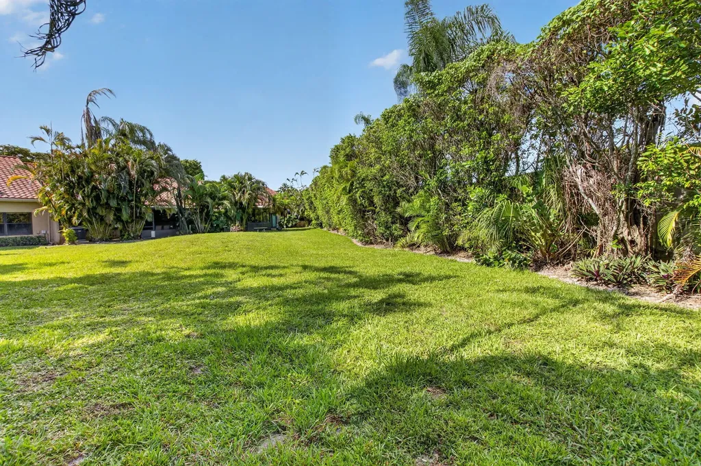 22663 Meridiana Drive Boca Raton FL 33433