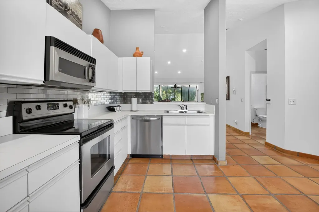 22663 Meridiana Drive Boca Raton FL 33433