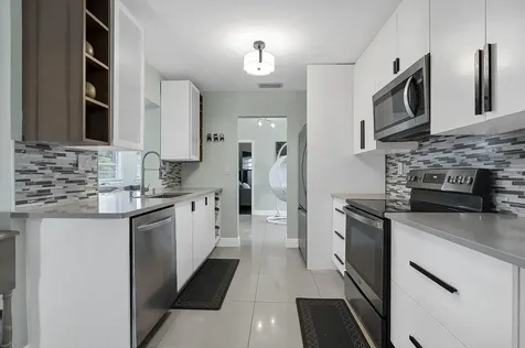7204 NW 71st Avenue Tamarac FL 33321