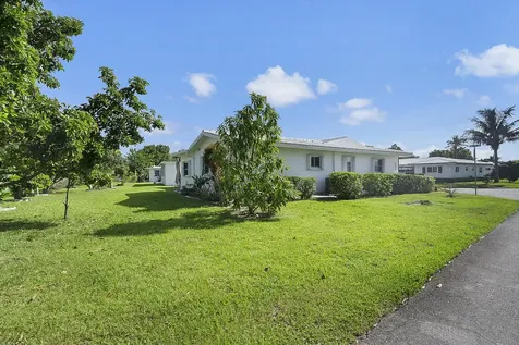 7204 NW 71st Avenue Tamarac FL 33321