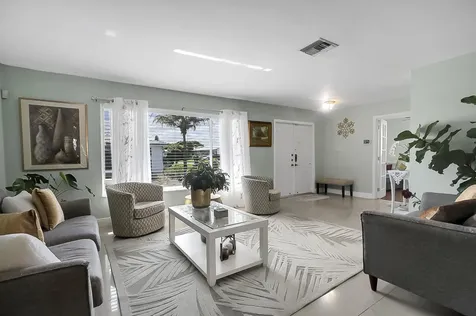 7204 NW 71st Avenue Tamarac FL 33321