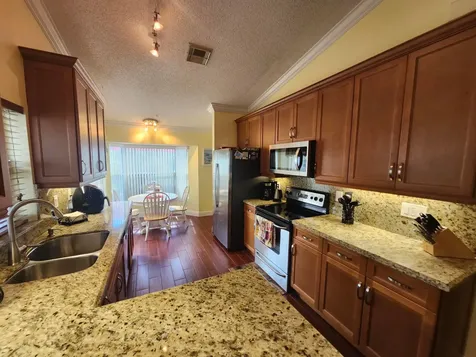 120 NW 189th Avenue NW Pembroke Pines FL 33029