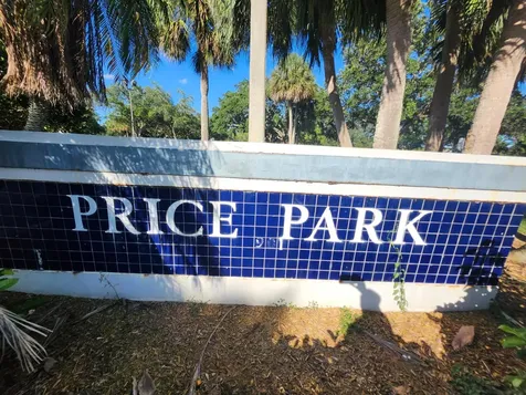 120 NW 189th Avenue NW Pembroke Pines FL 33029