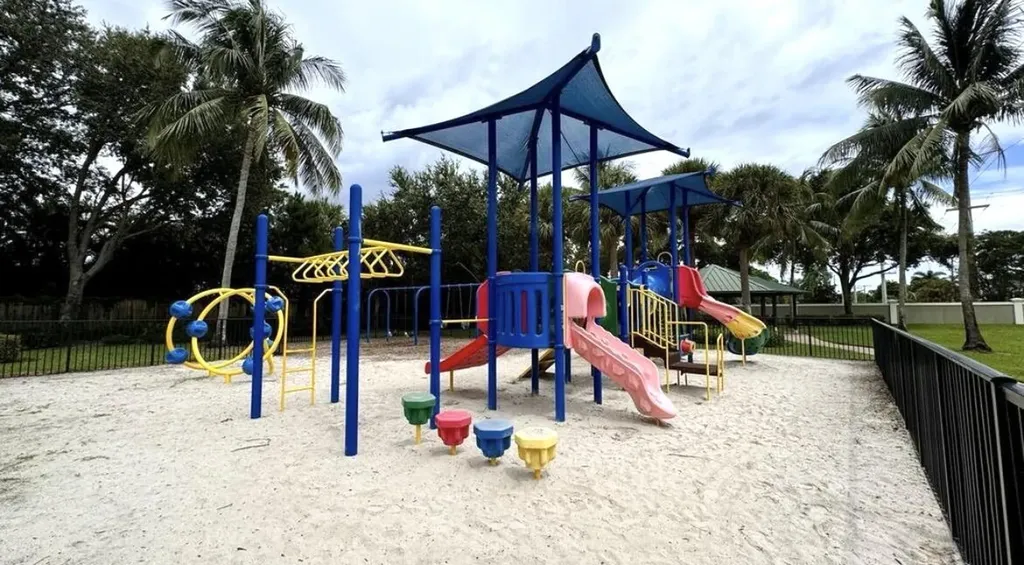 1025 Grove Park Circle Boynton Beach FL 33436