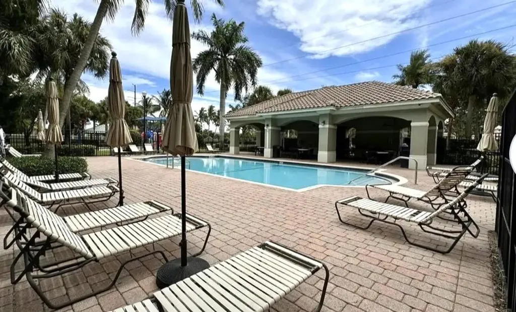 1025 Grove Park Circle Boynton Beach FL 33436