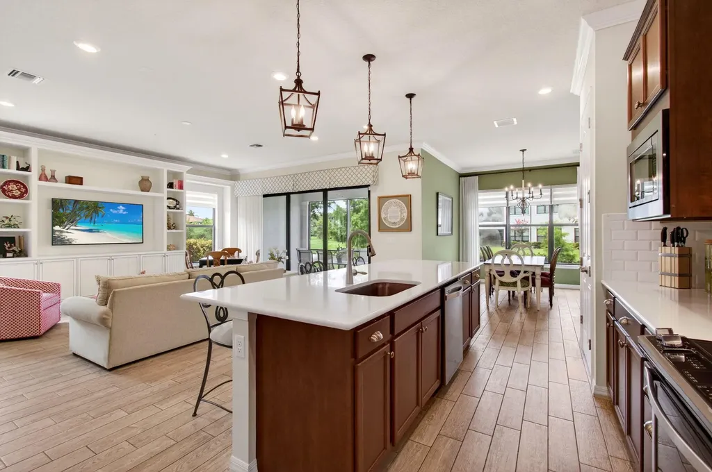 21898 Canadensis Circle Boca Raton FL 33428
