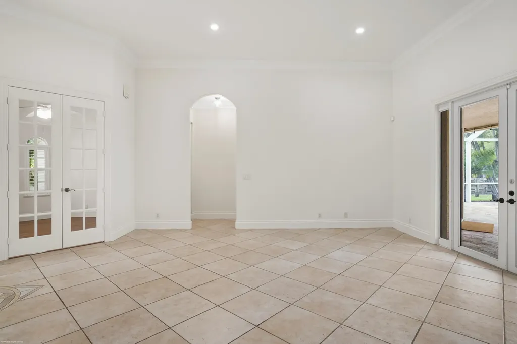2560 Buck Ridge Trail Loxahatchee FL 33470