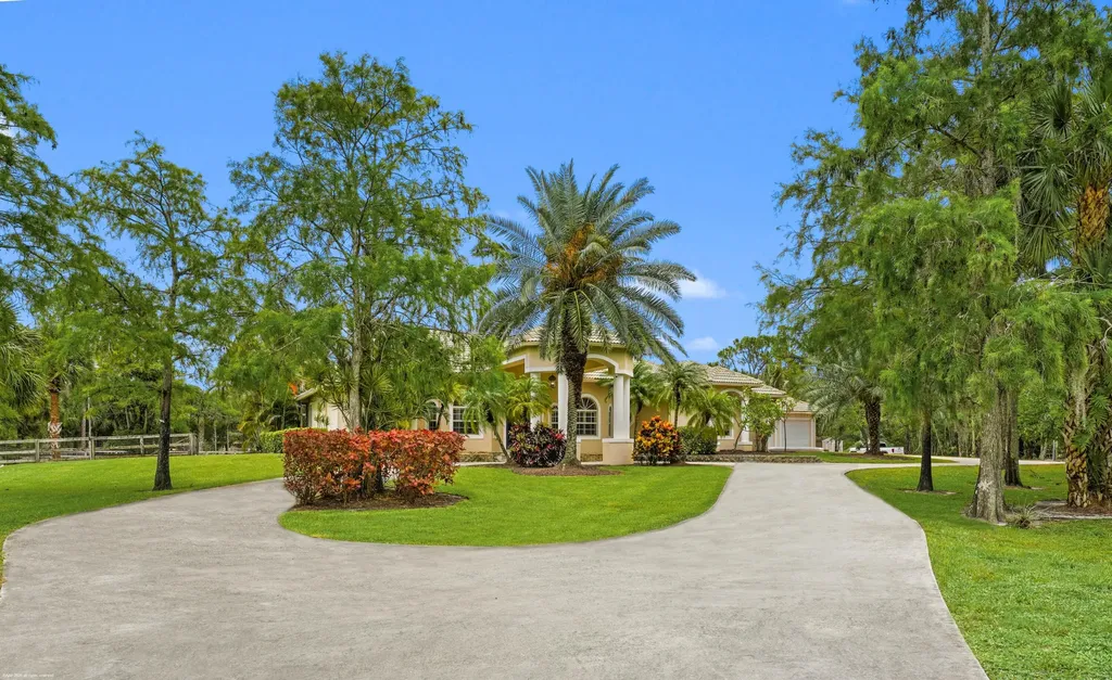 2560 Buck Ridge Trail Loxahatchee FL 33470
