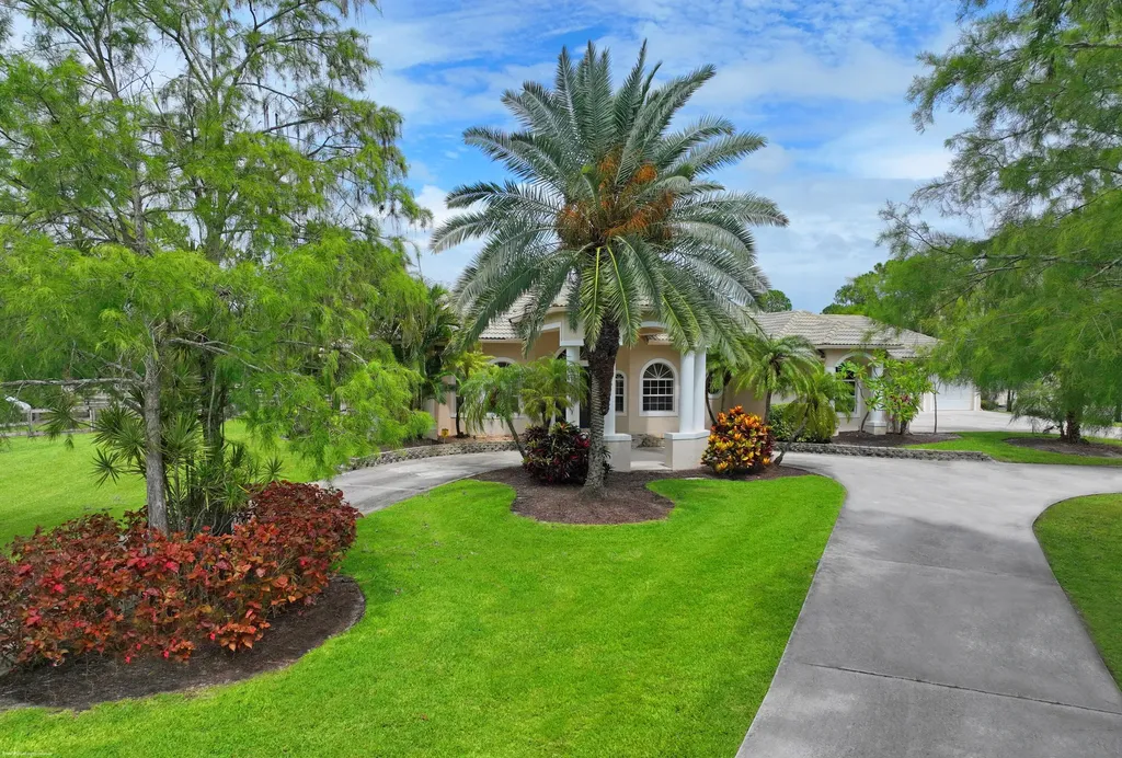 2560 Buck Ridge Trail Loxahatchee FL 33470