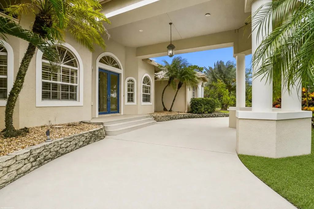 2560 Buck Ridge Trail Loxahatchee FL 33470