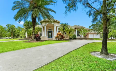 2560 Buck Ridge Trail Loxahatchee FL 33470
