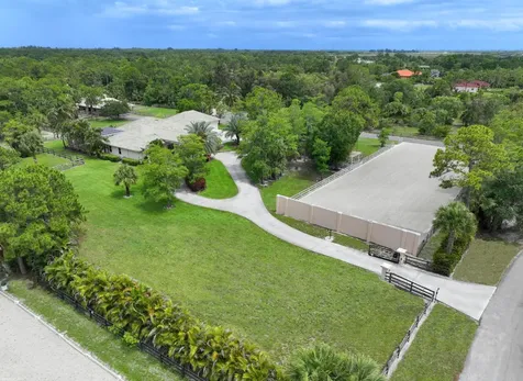 2560 Buck Ridge Trail Loxahatchee FL 33470