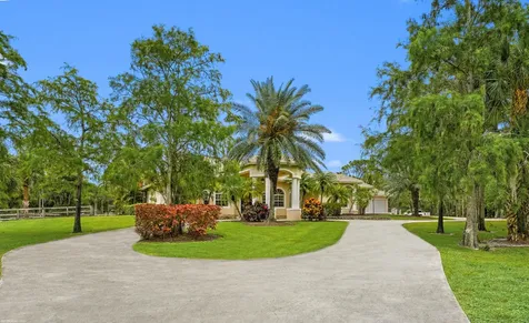 2560 Buck Ridge Trail Loxahatchee FL 33470