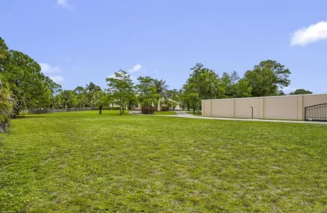 2560 Buck Ridge Trail Loxahatchee FL 33470