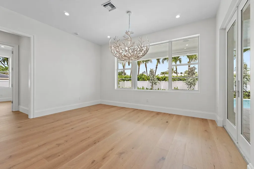 131 Dory Road S North Palm Beach FL 33408