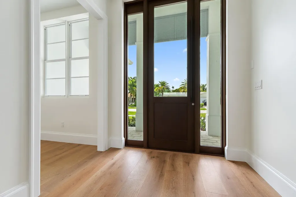 131 Dory Road S North Palm Beach FL 33408