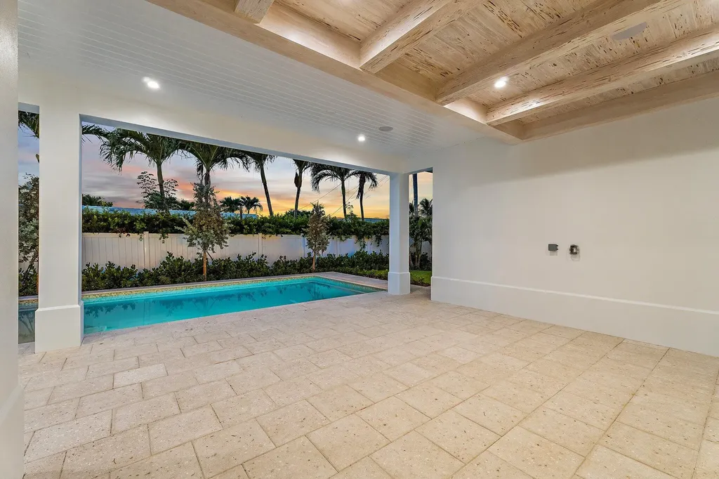 131 Dory Road S North Palm Beach FL 33408