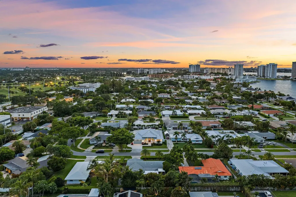 131 Dory Road S North Palm Beach FL 33408