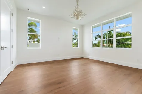 131 Dory Road S North Palm Beach FL 33408