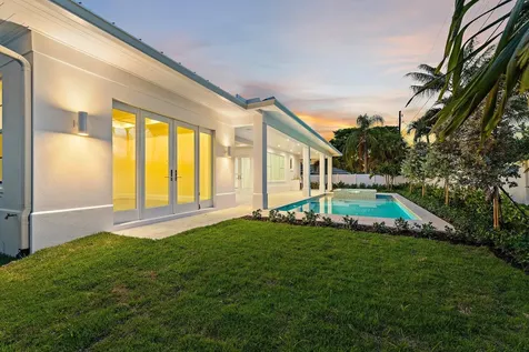 131 Dory Road S North Palm Beach FL 33408