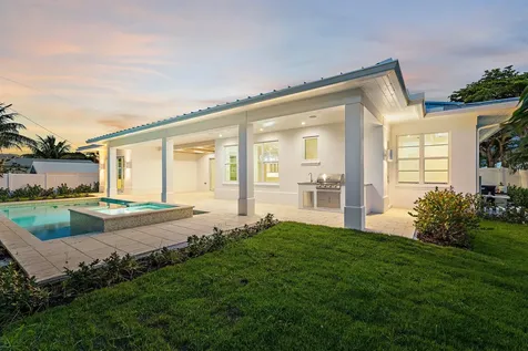 131 Dory Road S North Palm Beach FL 33408