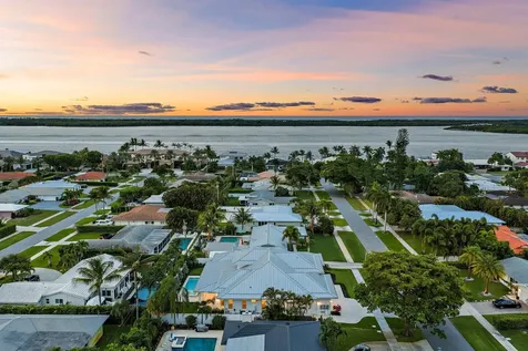 131 Dory Road S North Palm Beach FL 33408