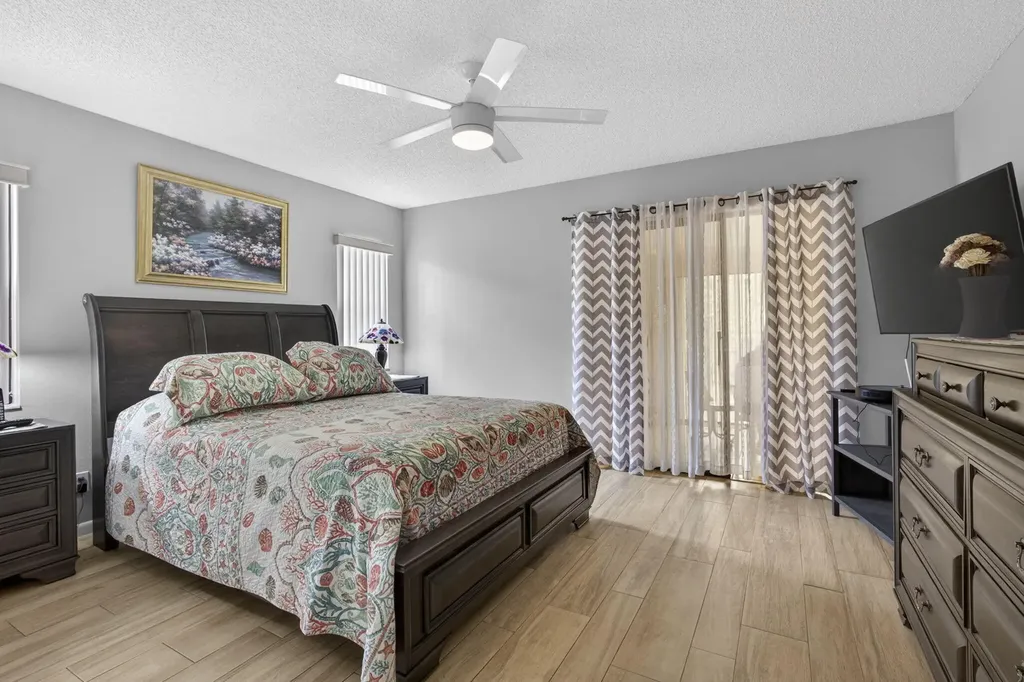 2641 W Gately Drive W West Palm Beach FL 33415
