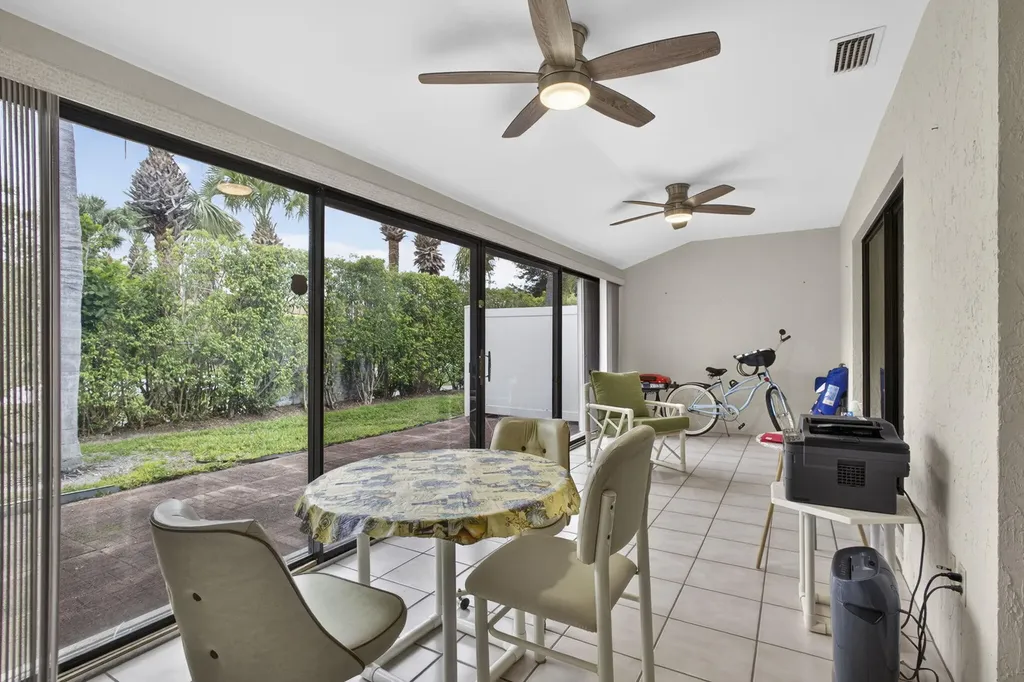 2641 W Gately Drive W West Palm Beach FL 33415