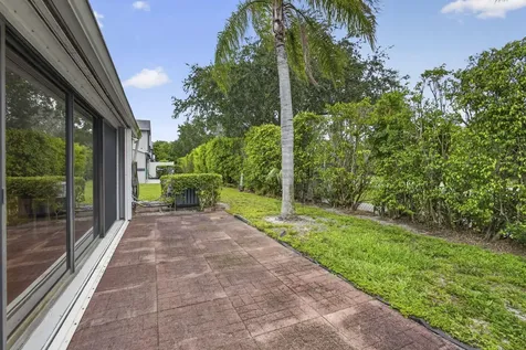 2641 W Gately Drive W West Palm Beach FL 33415