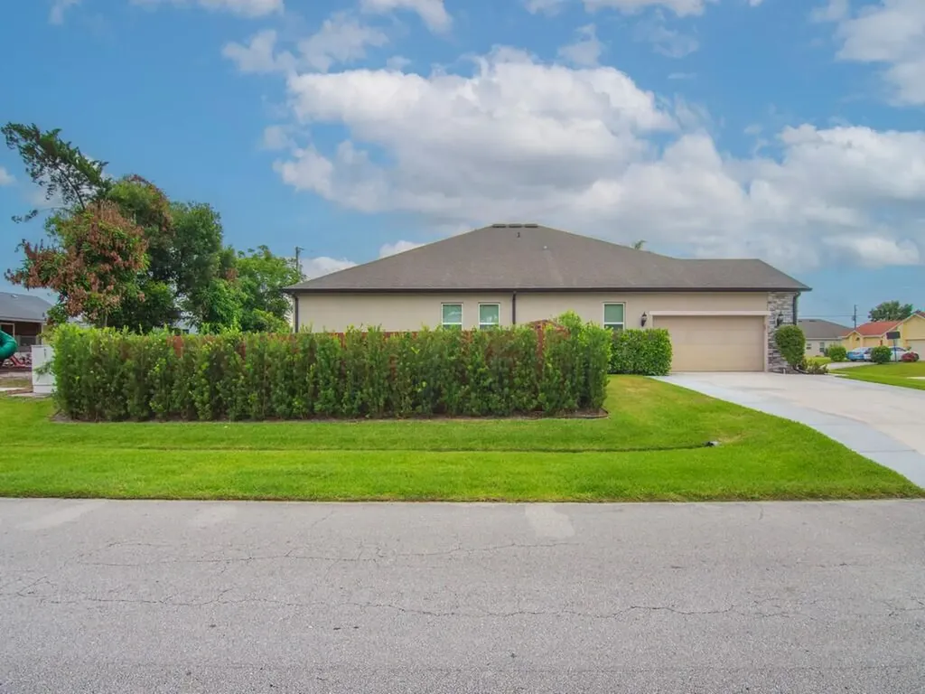 1269 SW Bargello Avenue Port St Lucie FL 34953