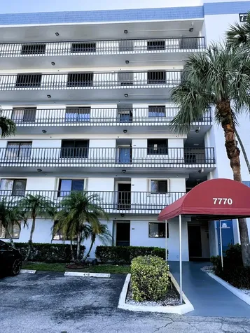 7770 Tahiti Lane Lake Worth FL 33467